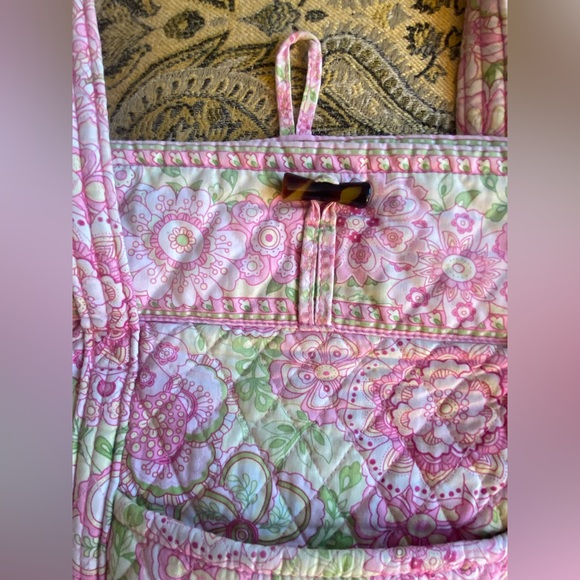 Large Vera Bradley Tote Green & Pink Floral with Green Leopard 🐆 Print - Picture 2 of 13